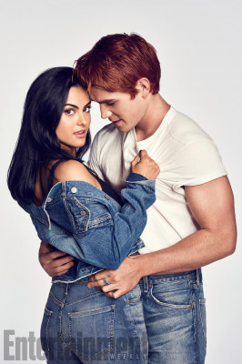 Camila Mendes pic #977735