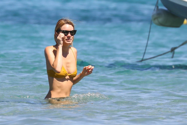 Camille Rowe pic #1060042