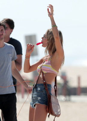 Camille Rowe pic #730781