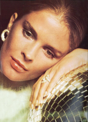 photo 4 in Candice Bergen gallery [id378540] 2011-05-17 00:00:00