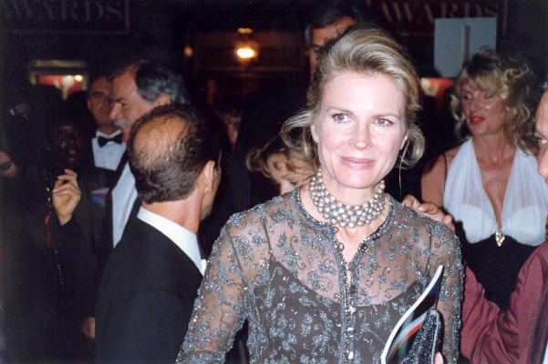 photo 29 in Candice Bergen gallery [id201848] 2009-11-18 00:00:00