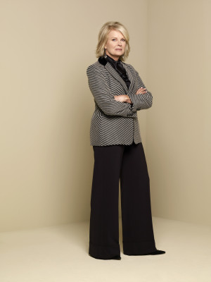 photo 28 in Candice Bergen gallery [id201852] 2009-11-18 00:00:00