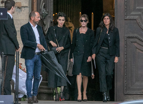 Carla Bruni pic #1180072