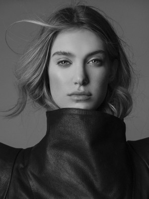 Caroline Lowe pic #1221092