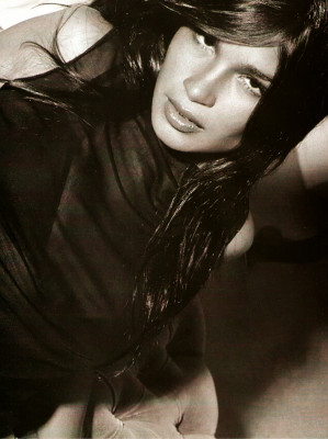 Caroline Ribeiro pic #243610