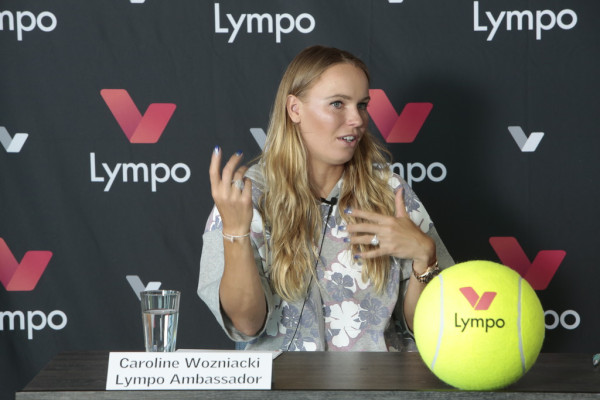 Caroline Wozniacki pic #1030962