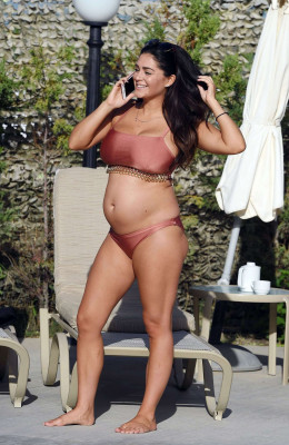 Casey Batchelor pic #984007