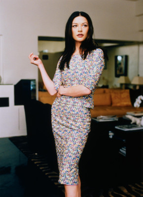 Catherine Zeta Jones pic #230241
