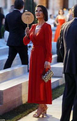 Catherine Zeta Jones pic #1154067