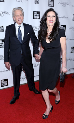 Catherine Zeta Jones pic #600184