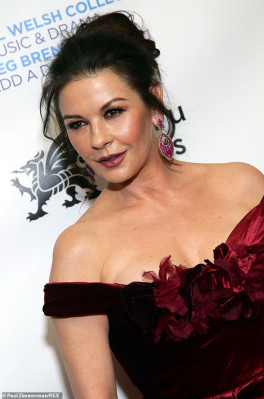 photo 20 in Catherine Zeta Jones gallery [id1112608] 2019-03-06 00:00:00