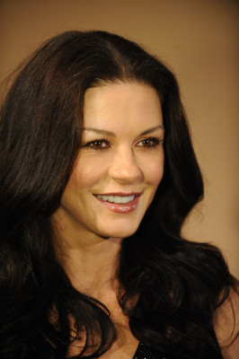Catherine Zeta Jones pic #480057