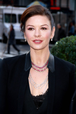 Catherine Zeta Jones pic #439644