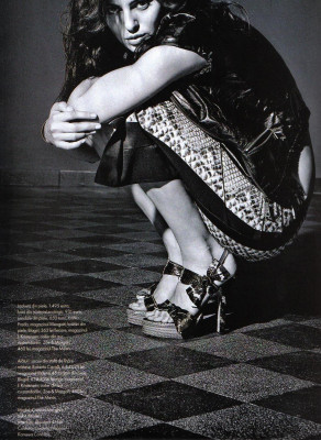 Catrinel Menghia pic #194236