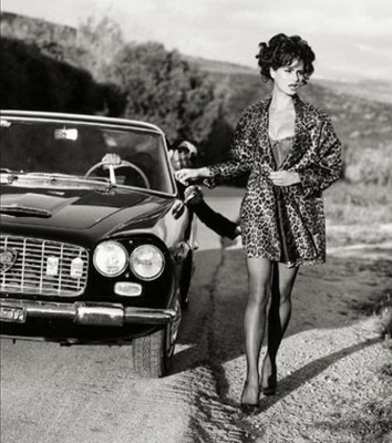Catrinel Menghia pic #178817