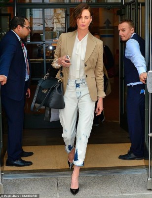 Charlize Theron pic #1129191