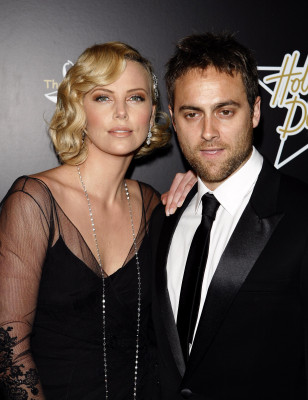 Charlize Theron pic #405990
