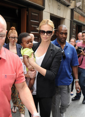Charlize Theron pic #490782