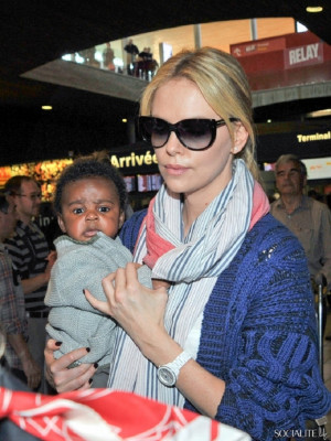 Charlize Theron pic #585166