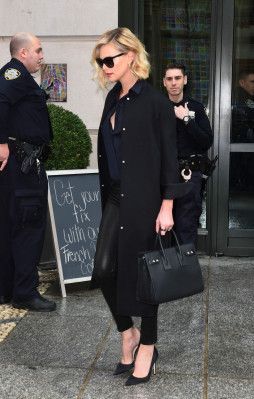 Charlize Theron pic #908222