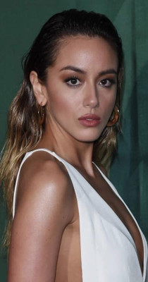 Chloe Bennet pic #1225849
