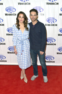 Chloe Bennet pic #1024064