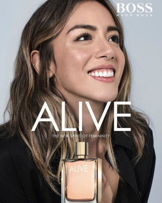 Chloe Bennet pic #1202197