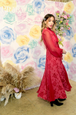 Chloe Bennet pic #1290649