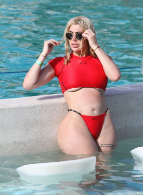 Chloe Ferry pic #1200137