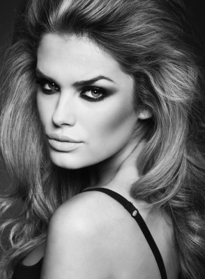Chloe Lloyd pic #918844