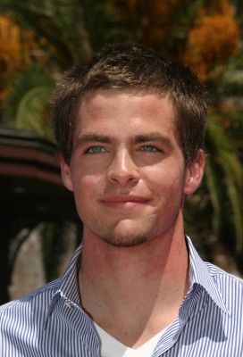 photo 3 in Chris Pine gallery [id162674] 2009-06-15 00:00:00