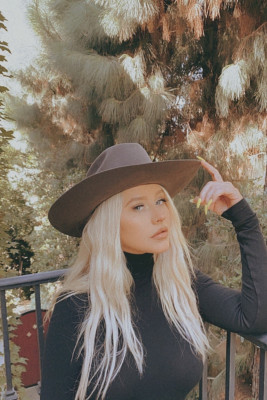 photo 6 in Christina Aguilera gallery [id1240276] 2020-11-17 00:00:00