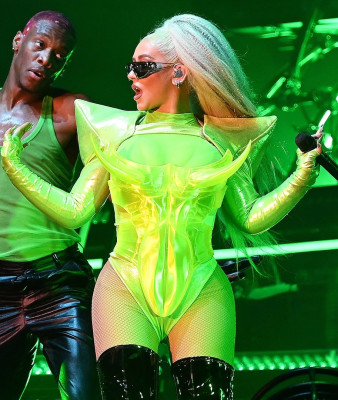 Christina Aguilera pic #1306047
