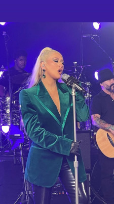 photo 17 in Christina Aguilera gallery [id1288067] 2021-12-17 00:00:00