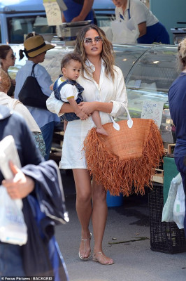 Christine Teigen pic #1144523