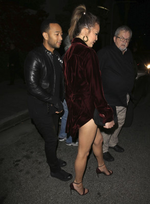 Christine Teigen pic #923298