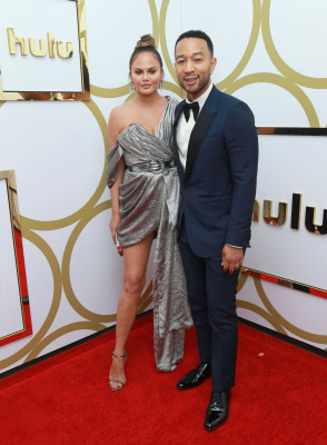 Christine Teigen pic #1068128
