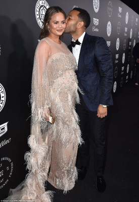 Christine Teigen pic #996163