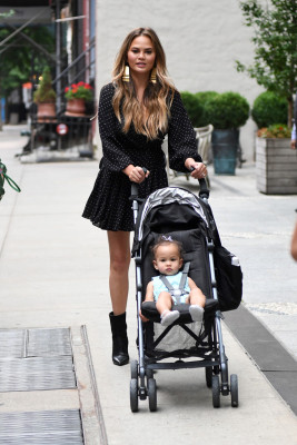 Christine Teigen pic #953464