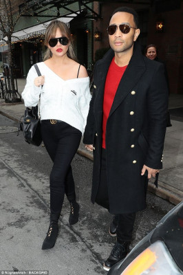 Christine Teigen pic #990583