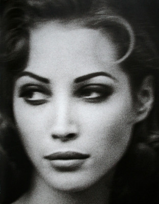 photo 22 in Christy Turlington gallery [id221637] 2009-12-30 00:00:00