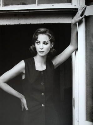 photo 23 in Christy Turlington gallery [id221635] 2009-12-30 00:00:00