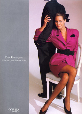 photo 9 in Christy Turlington gallery [id317117] 2010-12-15 00:00:00