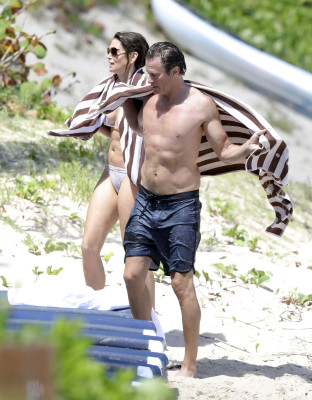 Cindy Crawford pic #925240