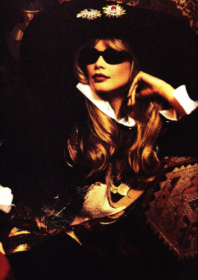 Claudia Schiffer pic #184596