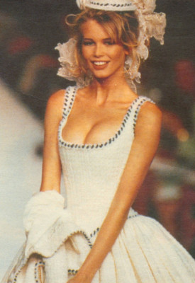 photo 11 in Claudia Schiffer gallery [id179976] 2009-09-15 00:00:00