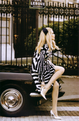 Claudia Schiffer pic #575461