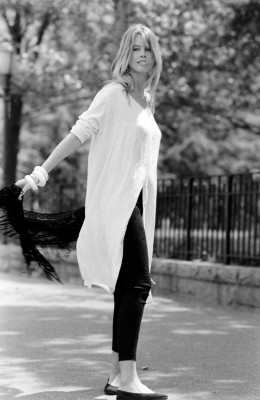 photo 3 in Claudia Schiffer gallery [id1339086] 2023-12-20 00:00:00
