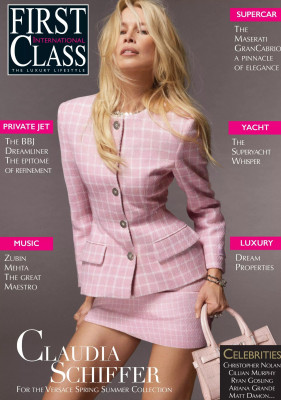 photo 4 in Claudia Schiffer gallery [id1349909] 2024-05-18 00:00:00