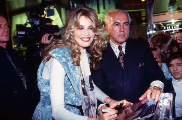 photo 14 in Claudia Schiffer gallery [id1296242] 2022-02-05 00:00:00